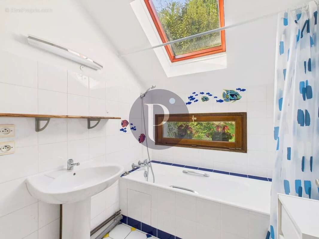 Maison à LE PLESSIS-ROBINSON