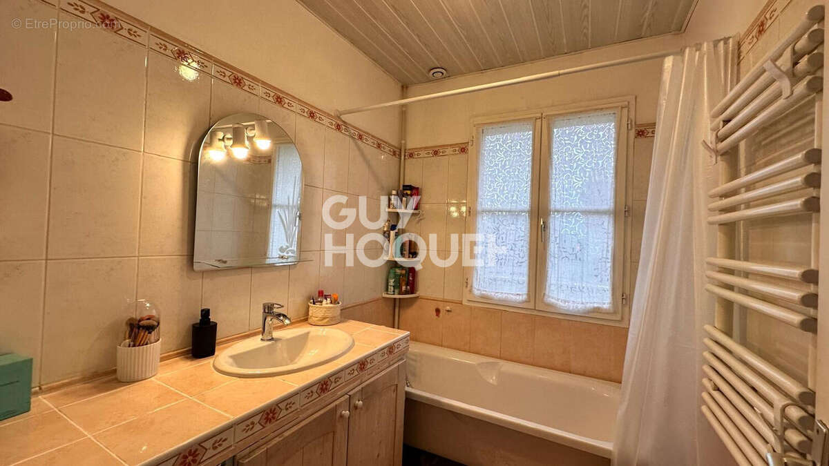 Maison à CRESSONSACQ