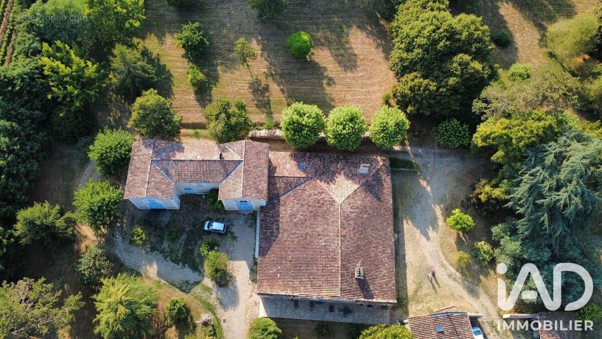 Maison 582 m² à Marcellus  - photo 8