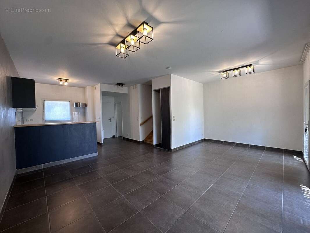MONTPELLIER MALBOSC  Maison T4 duplex avec jardin plein sud, garage et stationnement - photo 3