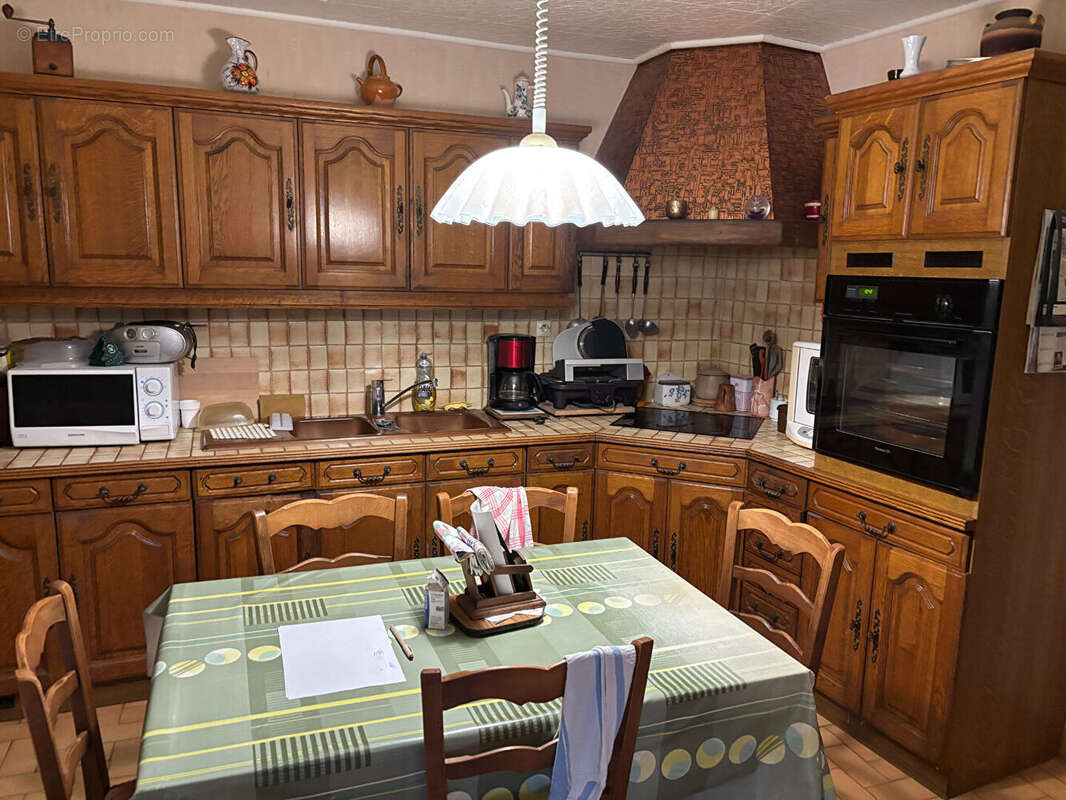 Maison à MONTREUIL-BELLAY