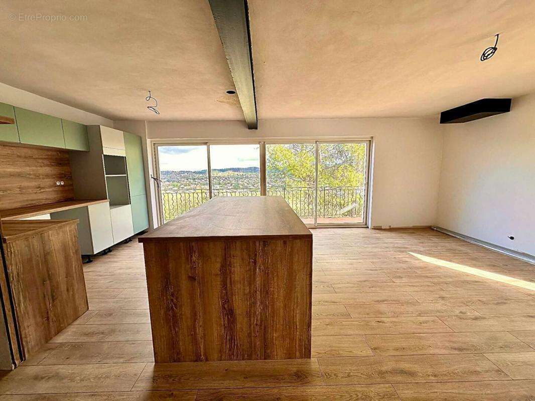 Maison à SAINT-MARTIN-DE-VALGALGUES