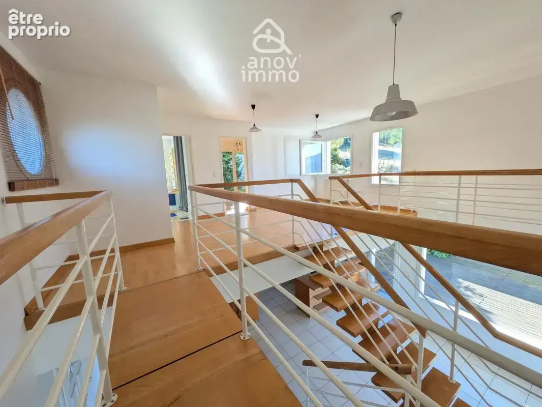 Maison Récente de 156m2 sur 1600m2 à Saint Martin d'Uriage - photo 17
