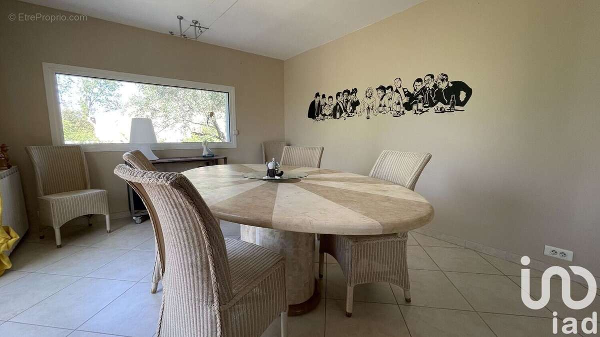 Photo 9 - Maison à JONQUIERES-SAINT-VINCENT