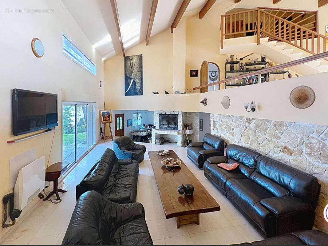 Maison à HYERES