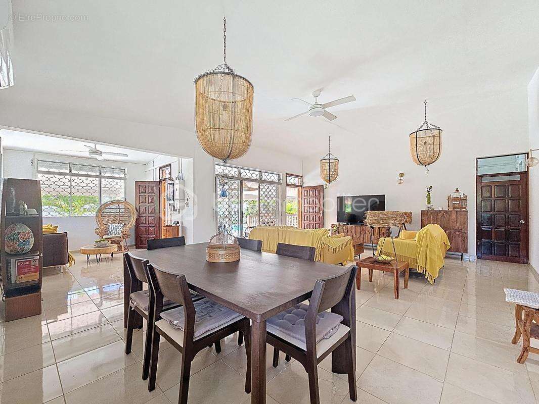 Maison à SAINT-FRANCOIS