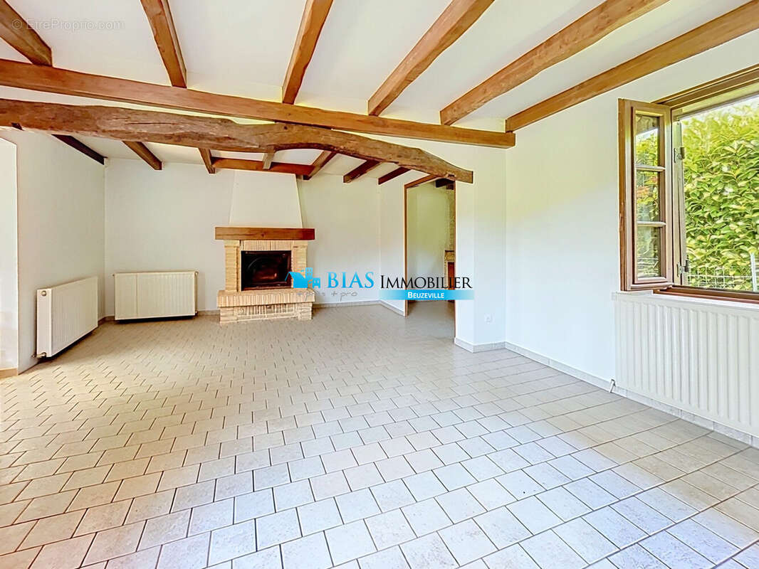 Maison 97 m² à La Lande-Saint-Leger  - photo 8