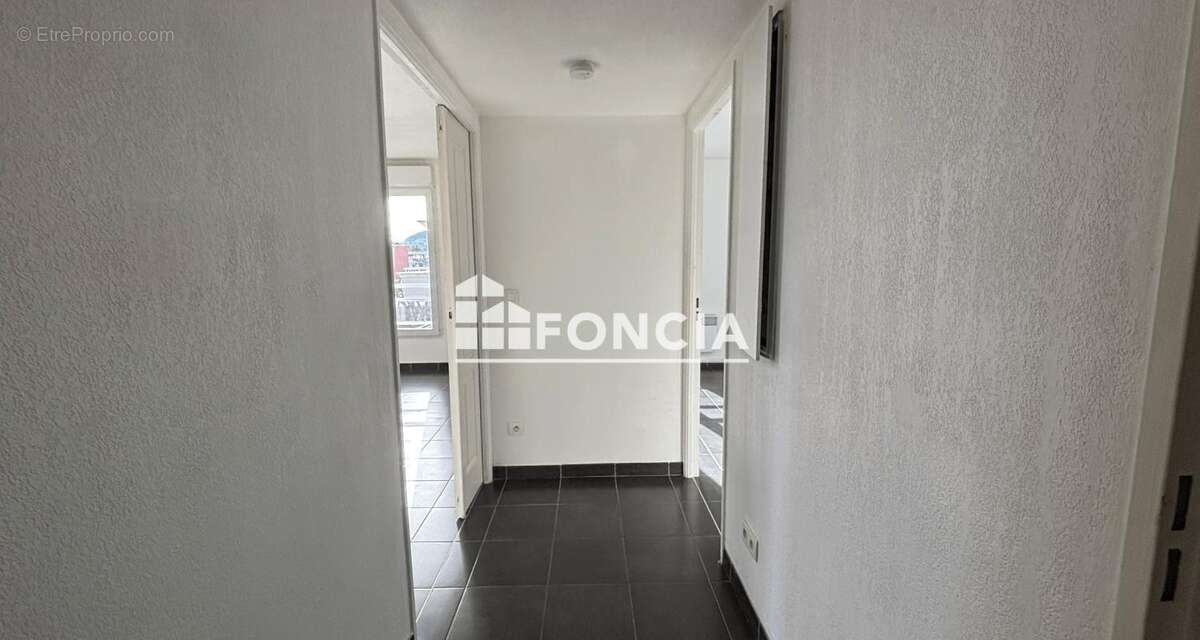 Appartement à MANDELIEU-LA-NAPOULE