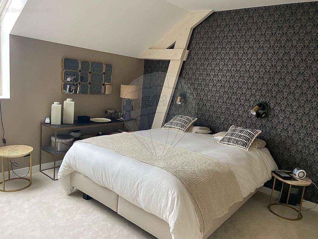 Maison à LE MESNIL-ESNARD