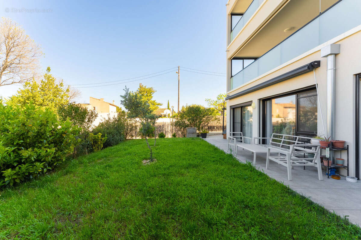 Photo 2 - Appartement à MARSEILLE-12E