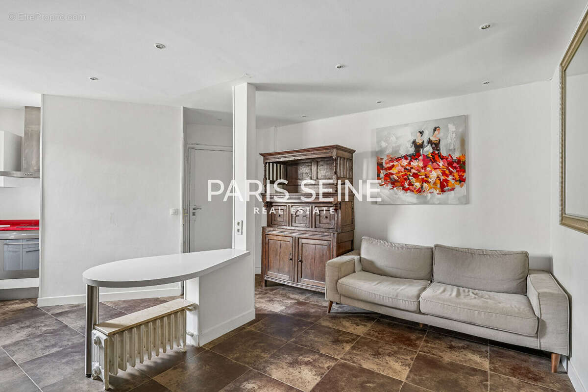 Appartement à PARIS-15E