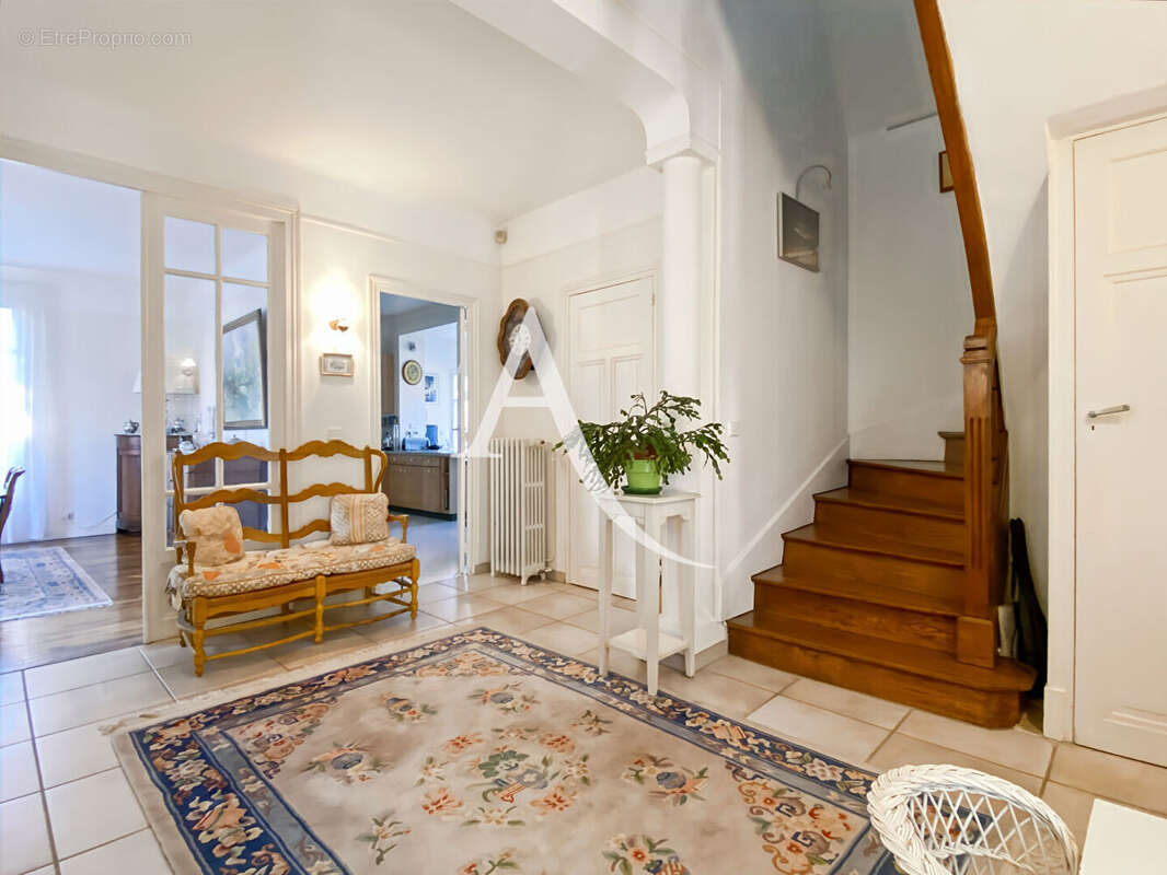 Maison à BOIS-D'ARCY