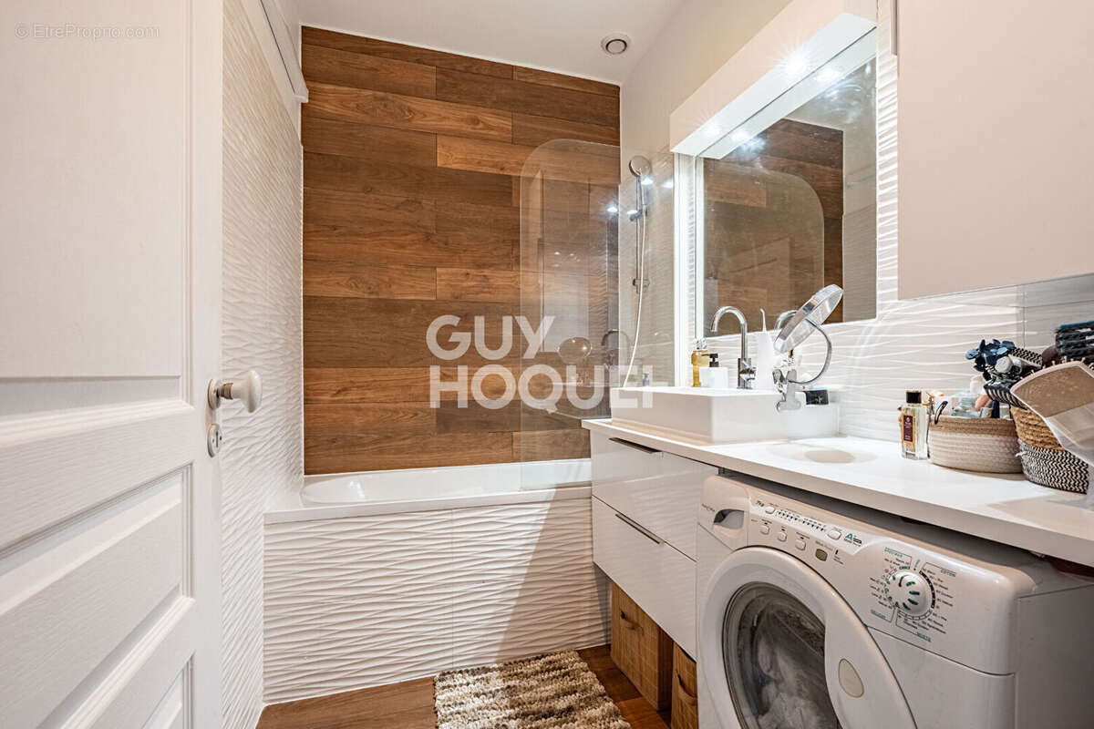 Appartement à SAINT-DENIS