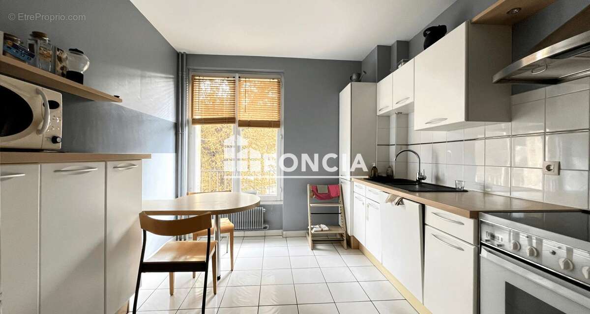 Appartement à RUEIL-MALMAISON