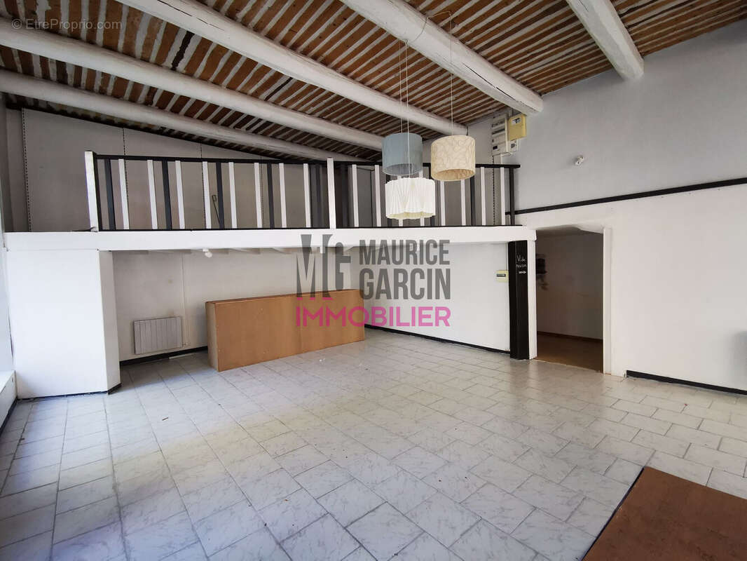 A vendre, à acheter, immeuble 84300 Cavaillon - Appartement à CAVAILLON