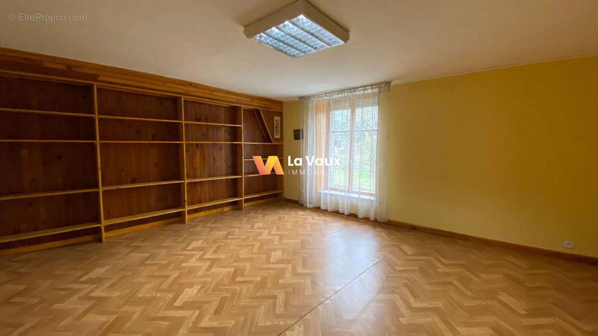 Maison à REMEREVILLE