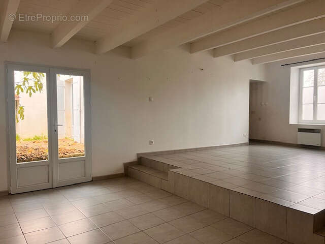 Maison à SAINTE-SOULLE