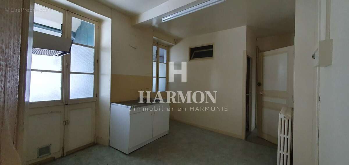 Harmon a vendre : immeuble a renover - photo 5