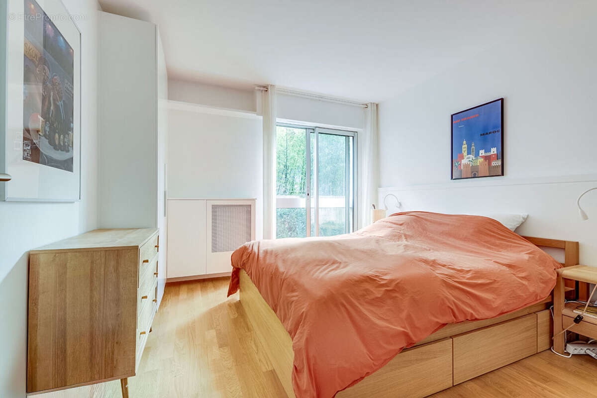 Appartement à PARIS-14E