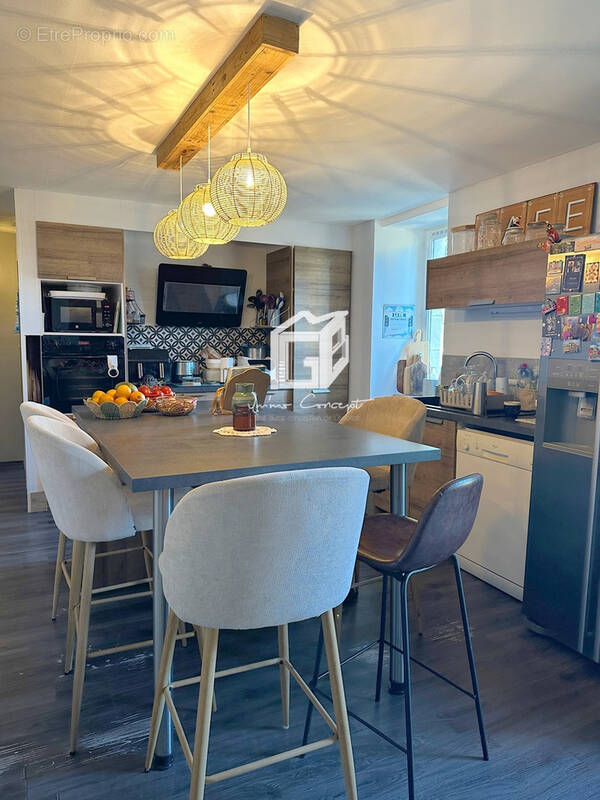 Maison à LUC-LA-PRIMAUBE