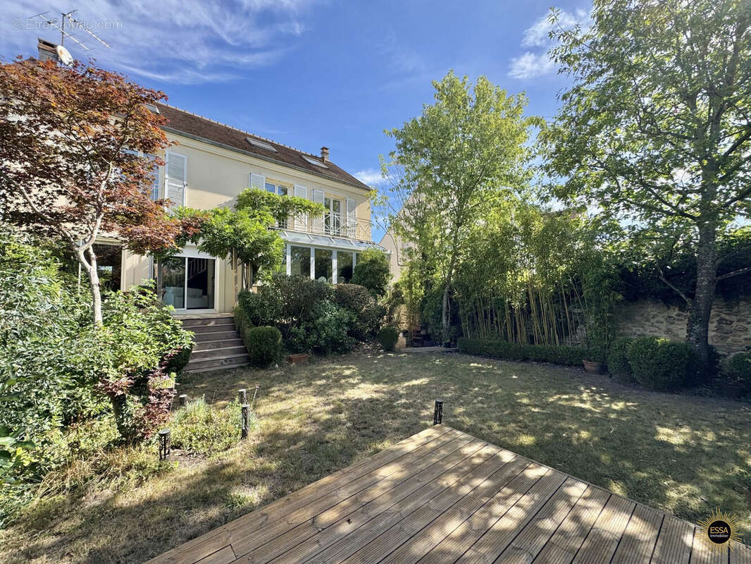 Maison à NOISY-LE-ROI