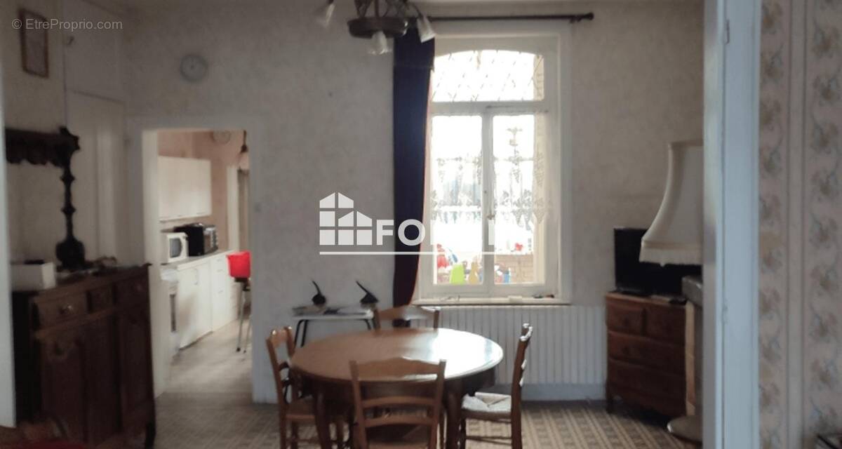 Maison à SIN-LE-NOBLE