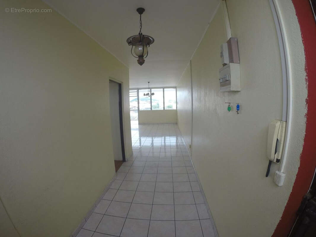 Appartement 3 pièces 76 m² à vendre à Cayenne (97300) - photo 3