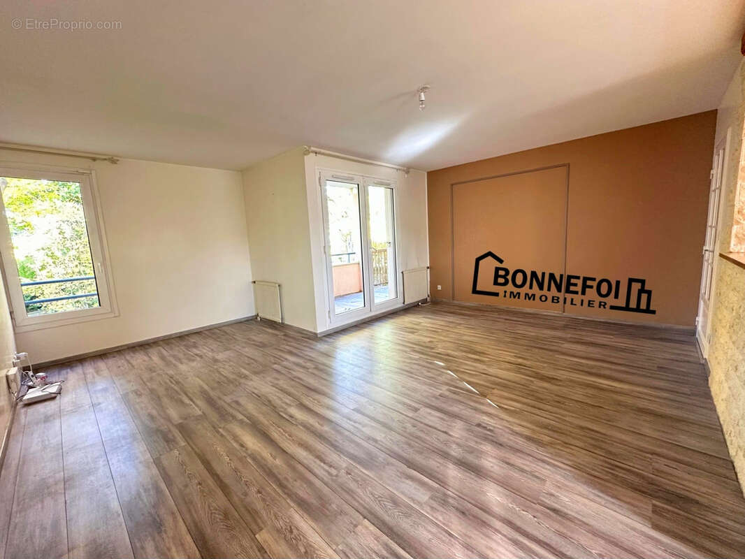Appartement à CHAMPIGNY-SUR-MARNE