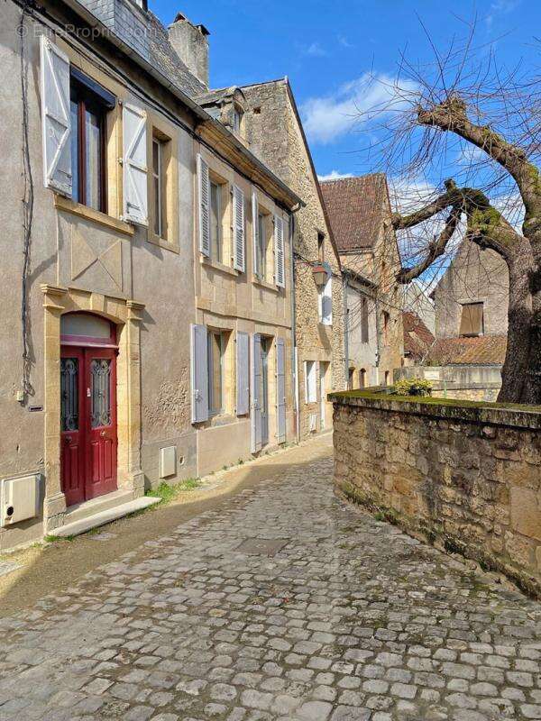 Maison à MONTIGNAC