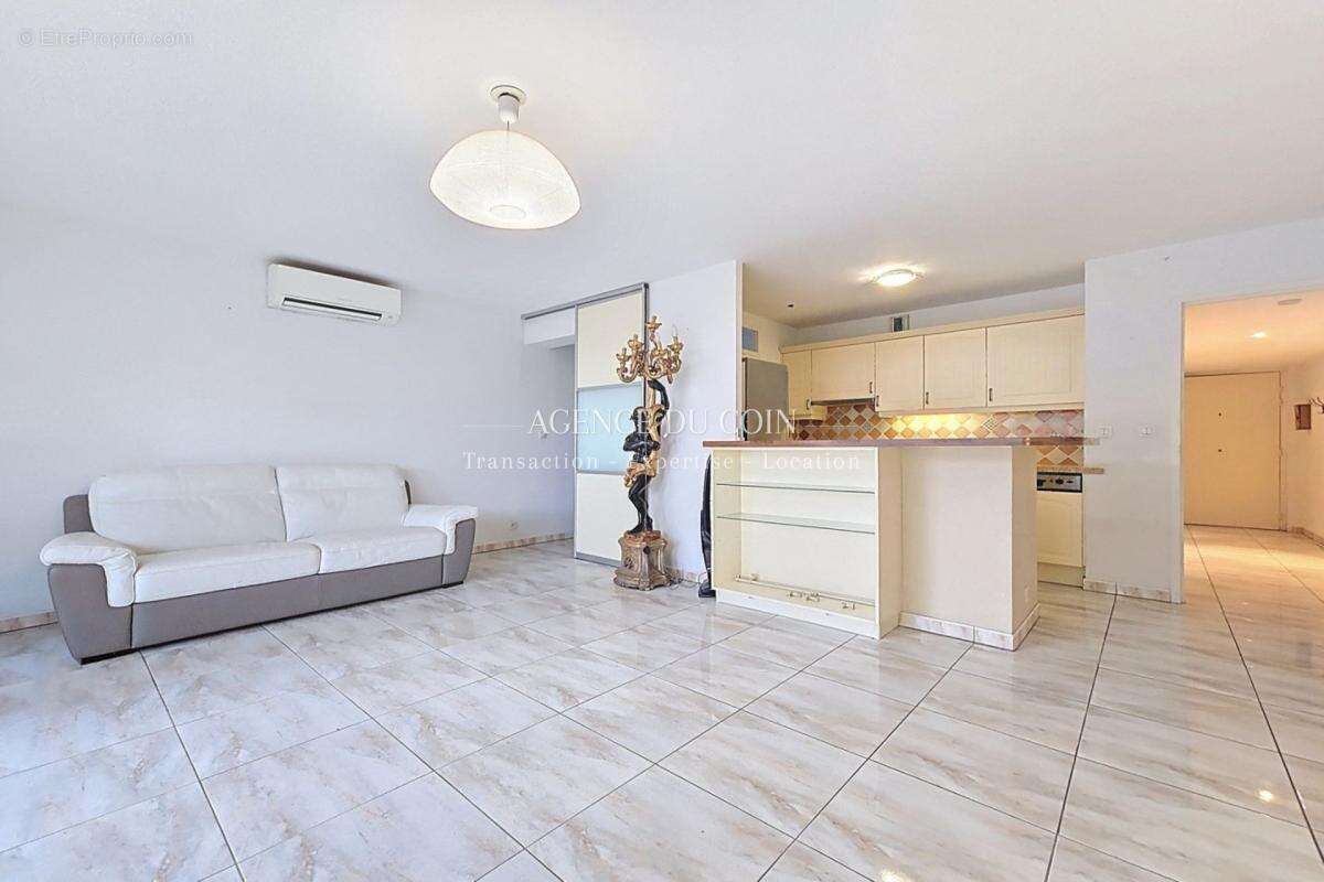 Appartement à FREJUS