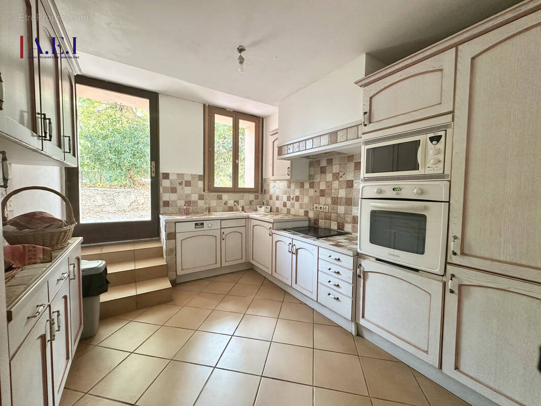 Appartement à SIX-FOURS-LES-PLAGES