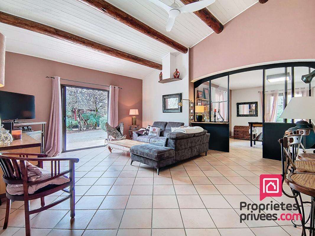 Maison à SAINT-MAXIMIN-LA-SAINTE-BAUME