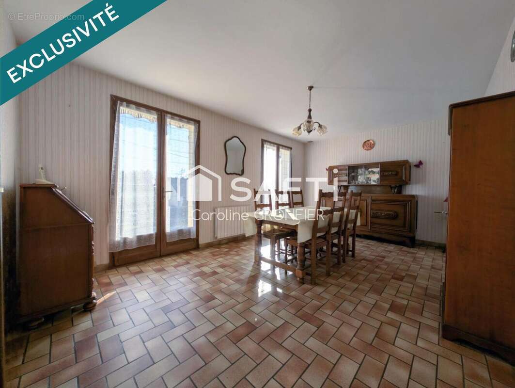 Photo 6 - Maison à PALINGES