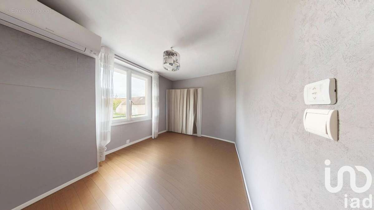 Photo 7 - Maison à NOISY-RUDIGNON