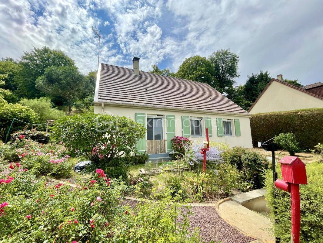 Maison familiale de plain-pied avec sous-sol total – Chaumont-en-Vexin - photo 1