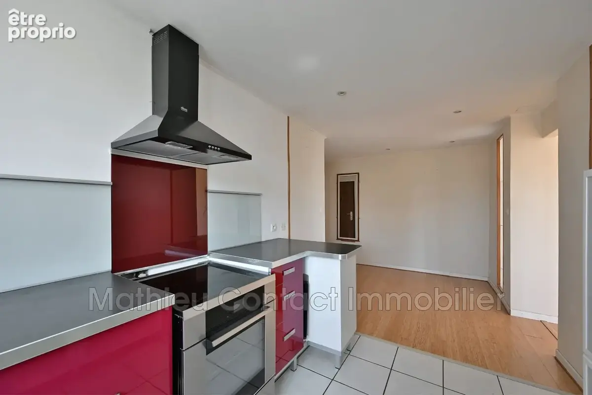 Appartement 74 m² à Nimes  - photo 7