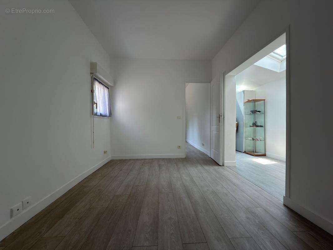 Appartement À Vendre - photo 4