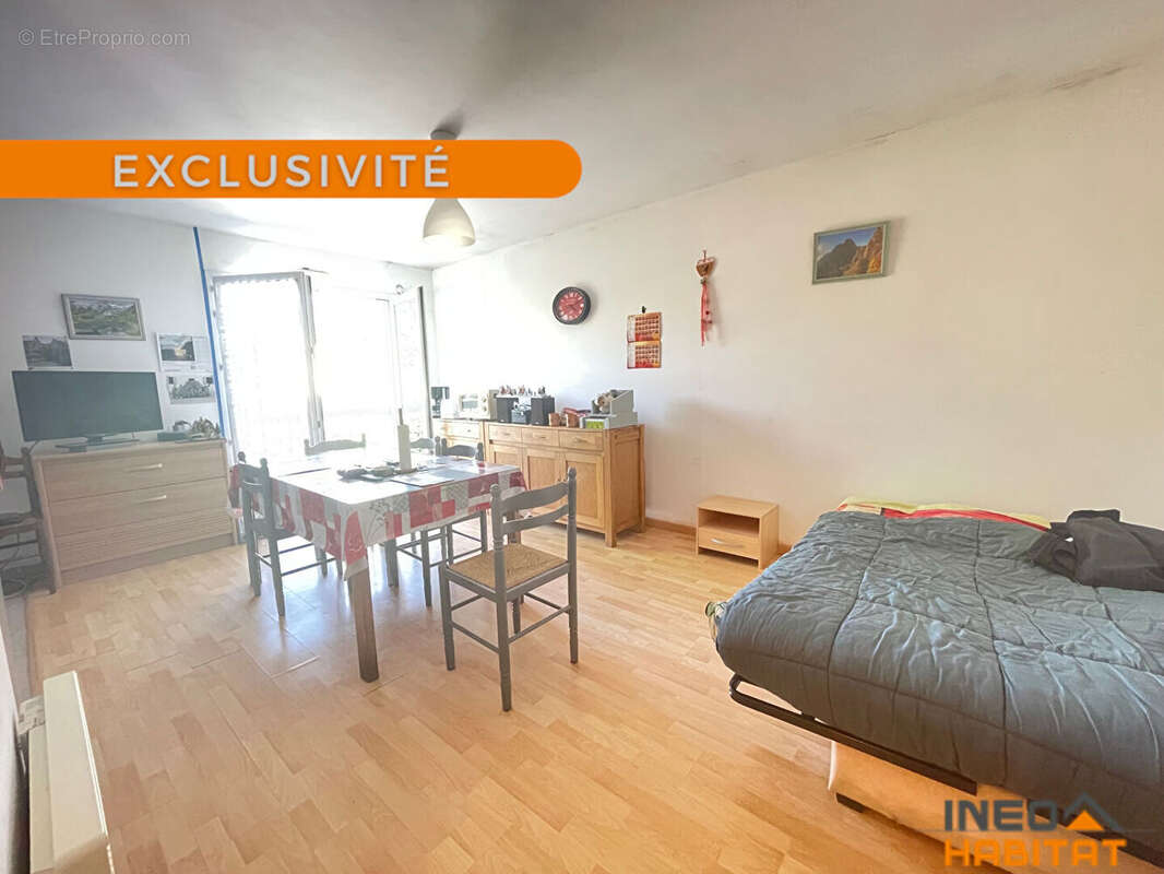 Appartement à LA MEZIERE