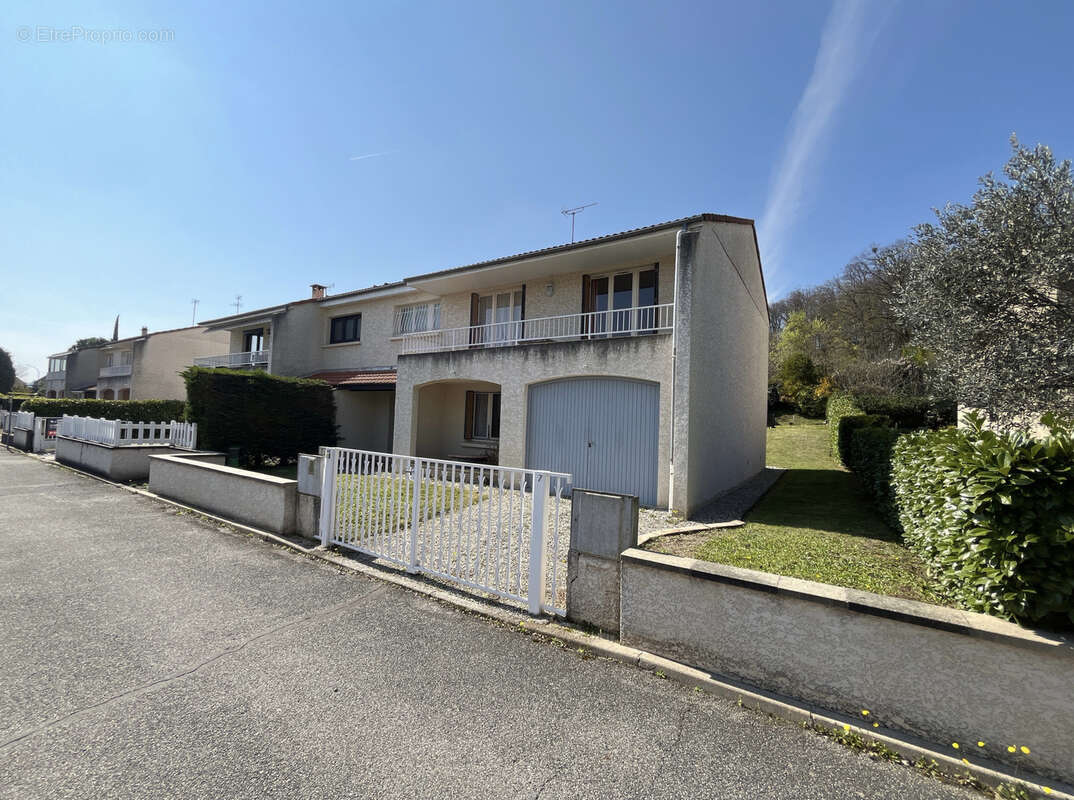 Maison à BEAUVALLON