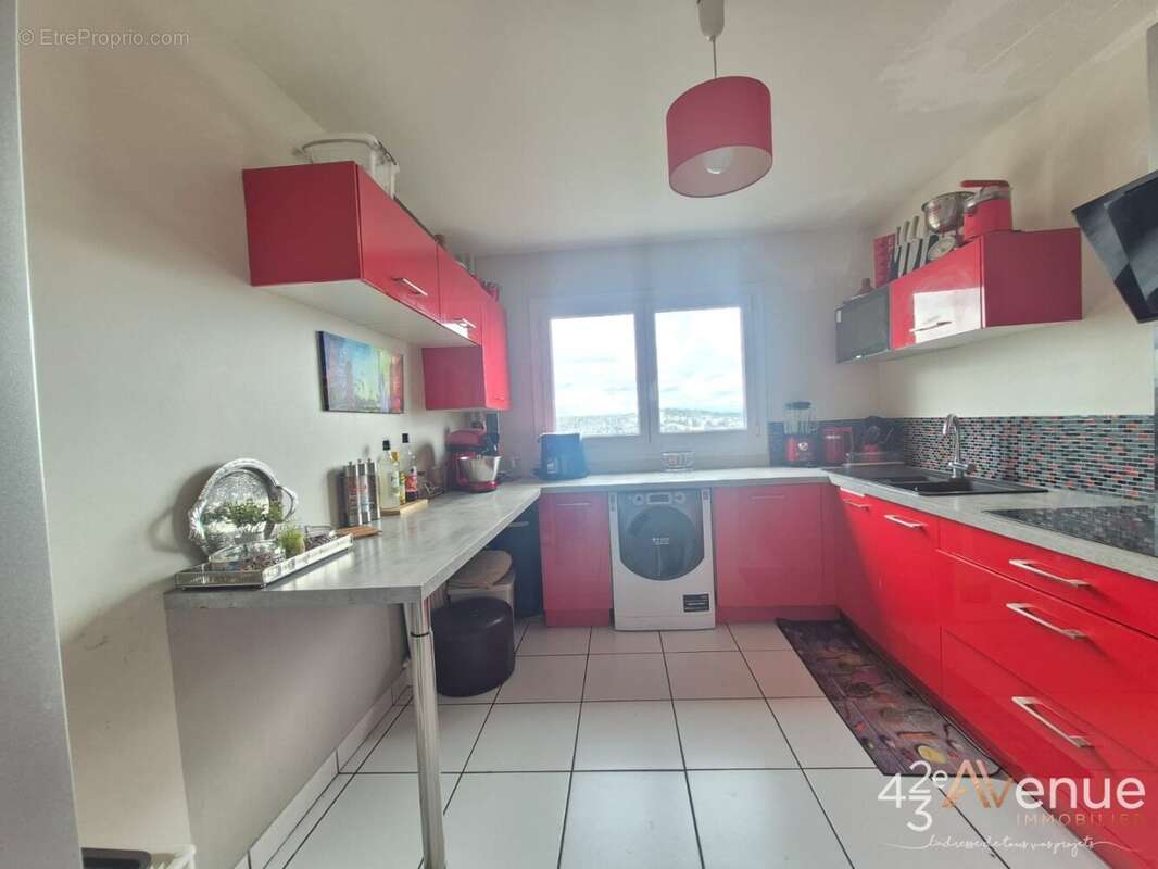 Appartement à SAINT-ETIENNE