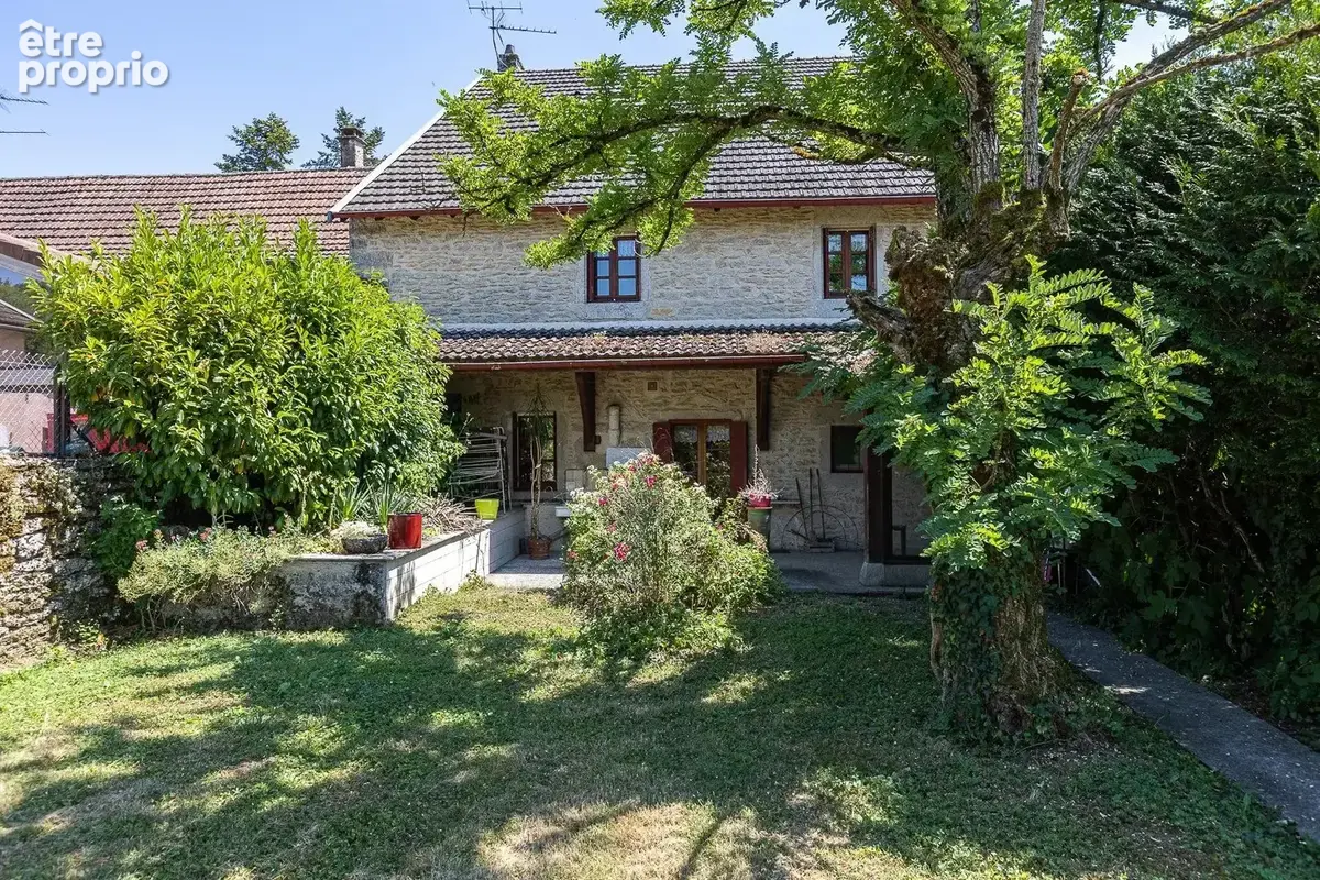 Maison à PORCIEU-AMBLAGNIEU