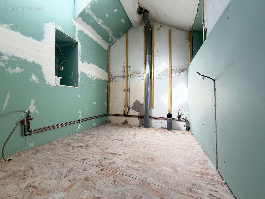 Adresse rare : Rue du Jard, Particulier Rémois à rénover - photo 15