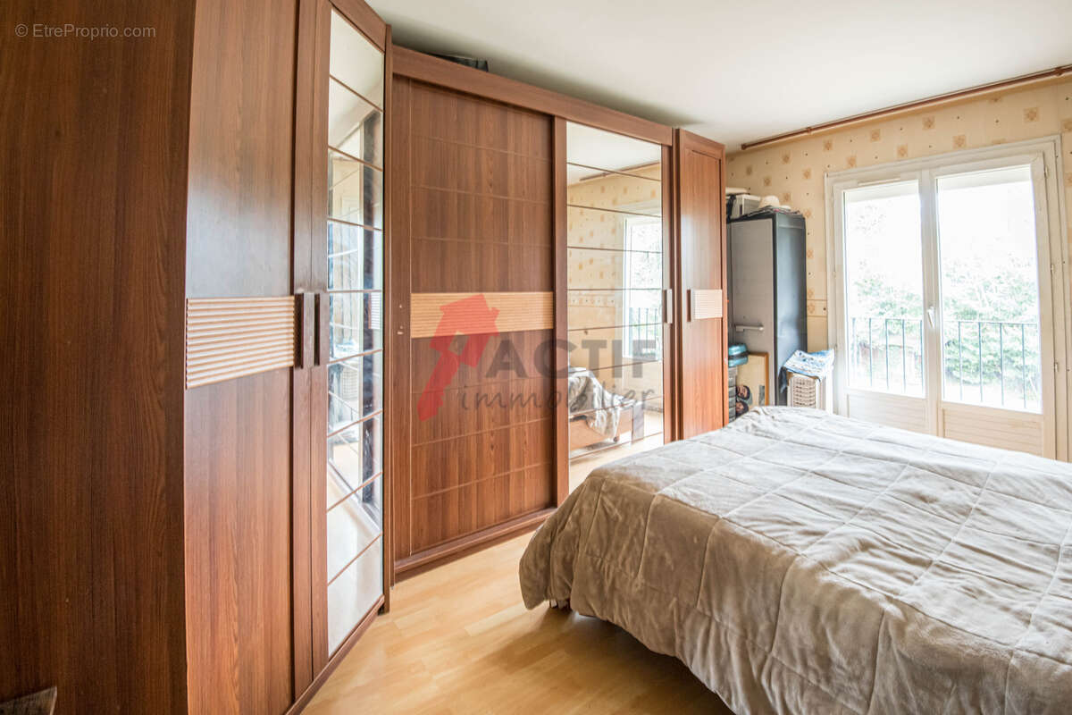 Maison à RIS-ORANGIS