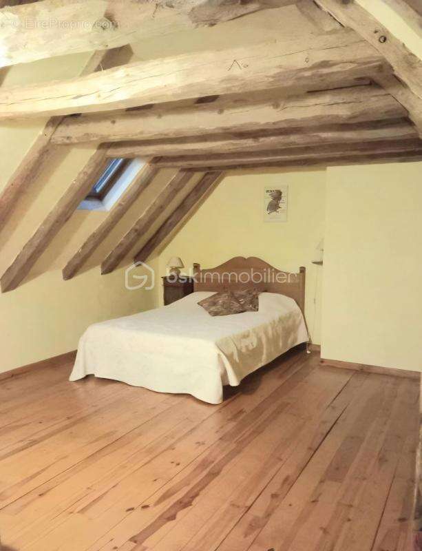 Maison à AUMONT-AUBRAC