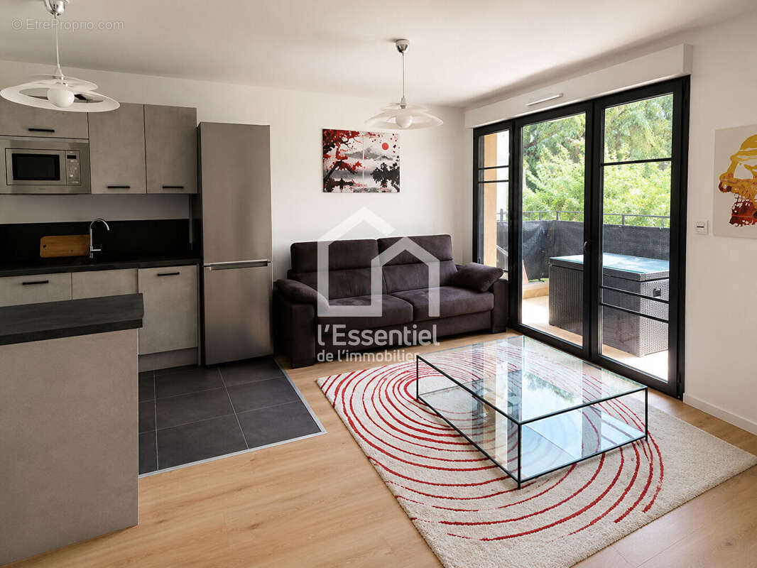 Appartement à VERNEUIL-SUR-SEINE