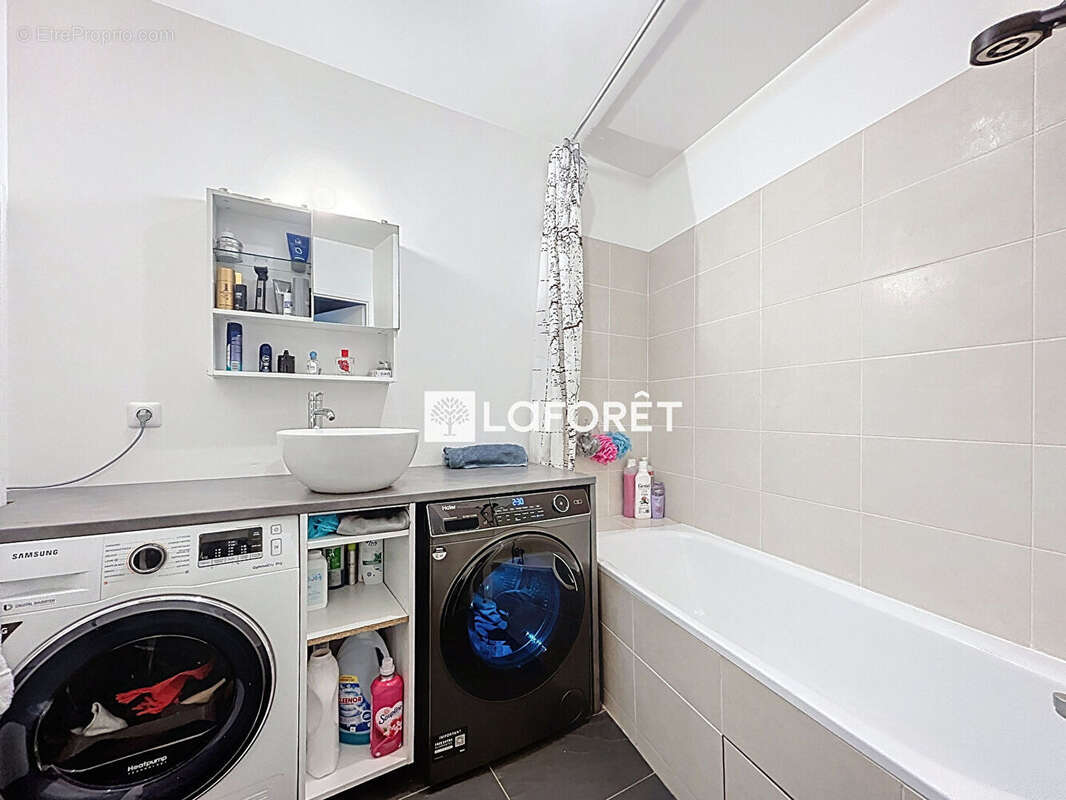 Appartement à VERT-SAINT-DENIS