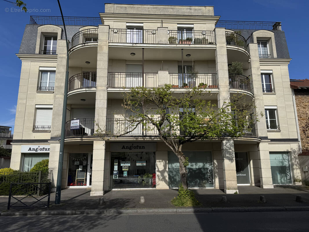 Appartement à SAINT-MAUR-DES-FOSSES
