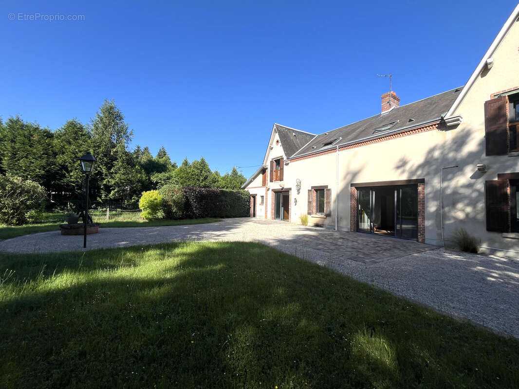 Maison à LES CHOUX