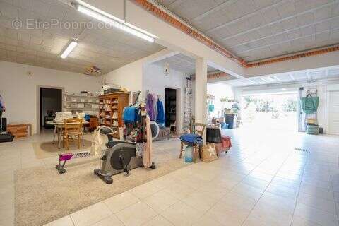 Maison 240 m² à Sainte-Maxime  - photo 3