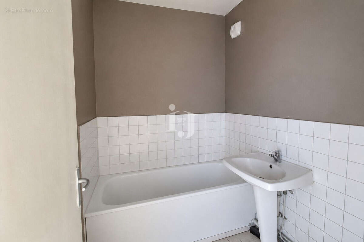 Appartement 3 pièces à vendre à Épinay-sur-Seine - Idéal primo-accédant - photo 6